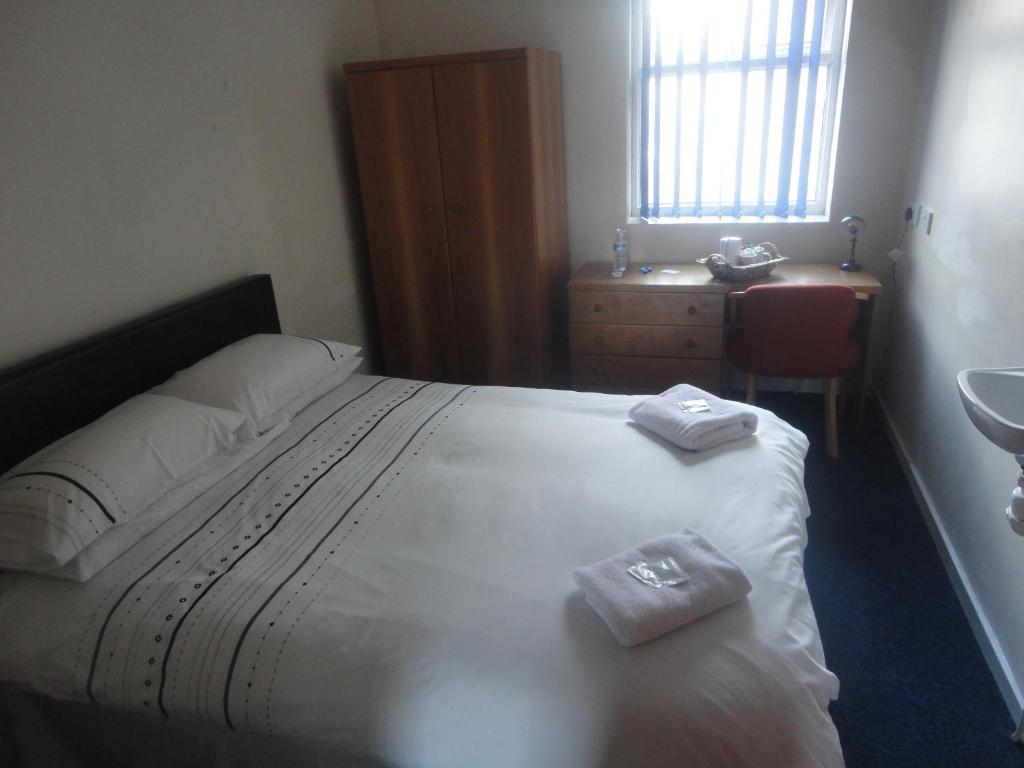 Royal Chambers Liverpool Room photo